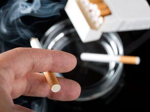 Das Rauchen von Tabak blockiert die Testosteronsynthese
